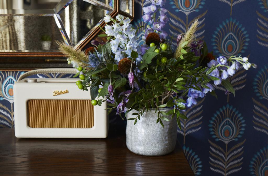 邓斯坦之家酒店 爱丁堡 外观 照片 A DAB radio