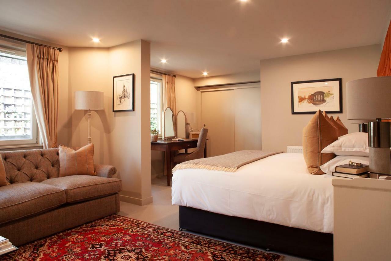 邓斯坦之家酒店 爱丁堡 外观 照片 A suite at the hotel